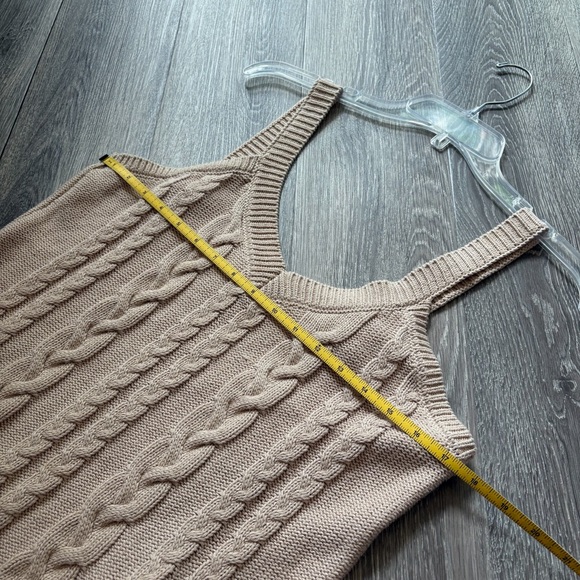 Evereve Maeve Cable Knit V-Neck Sweater Tank 100% Cotton - Picture 6 of 7